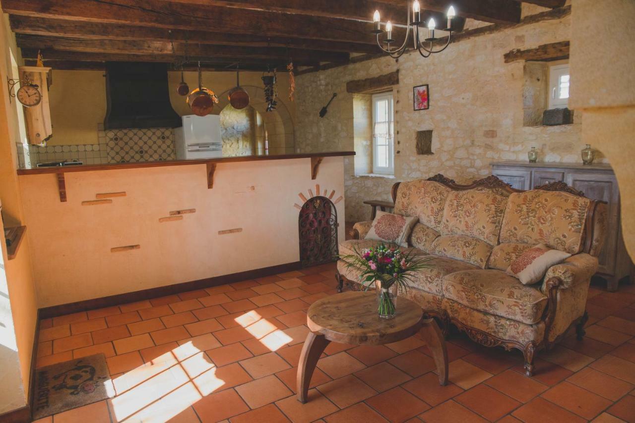La Ferme De Bousserand Pontours Екстер'єр фото